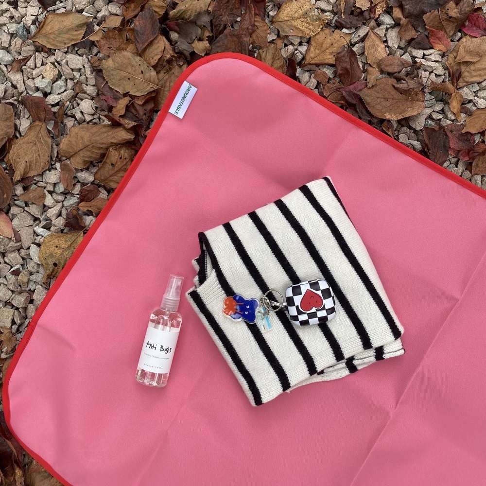 캐리마켓 -  어라운드테이블 titi mini picnic mat 1인피크닉매트