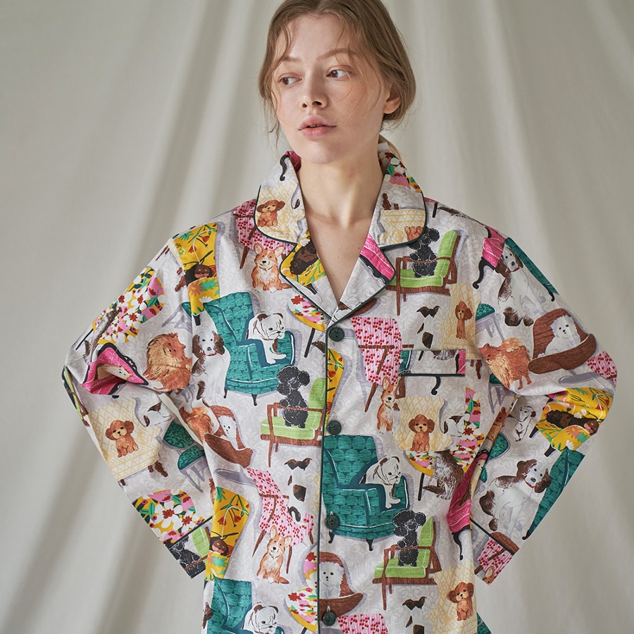 캐리마켓 -  [이루시다] 순면 소파퍼피 패턴 긴팔 세트 여성 잠옷