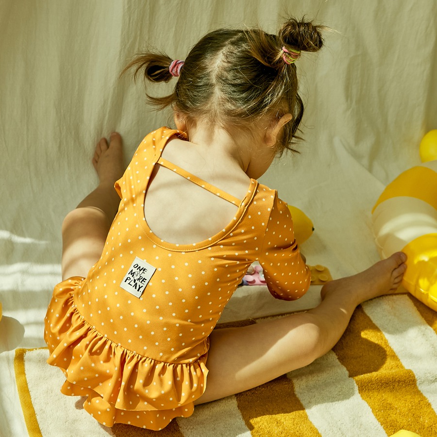 캐리마켓 -  [원모어플레이] 귀여운  도트 원피스 수영복(옐로우)
