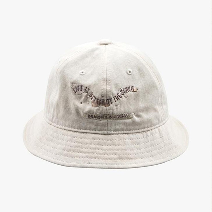 캐리마켓 -  [비치스앤크림] 비치스 로고 하프 버킷 햇-크림(Beaches Logo Half Bucket Hat, Cream)